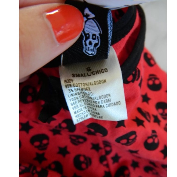 NWT Hot Topic Bra Panty Set Stars Skulls Small 34B - Picture 4 of 5